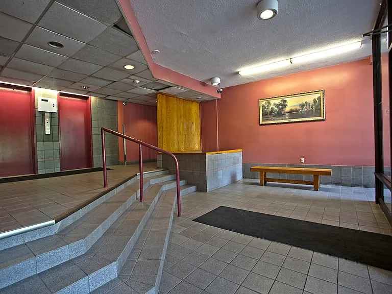 3895 Lawrence Ave E — Photo 7