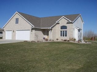 3086 Seafarer Way, Suamico, WI 54173