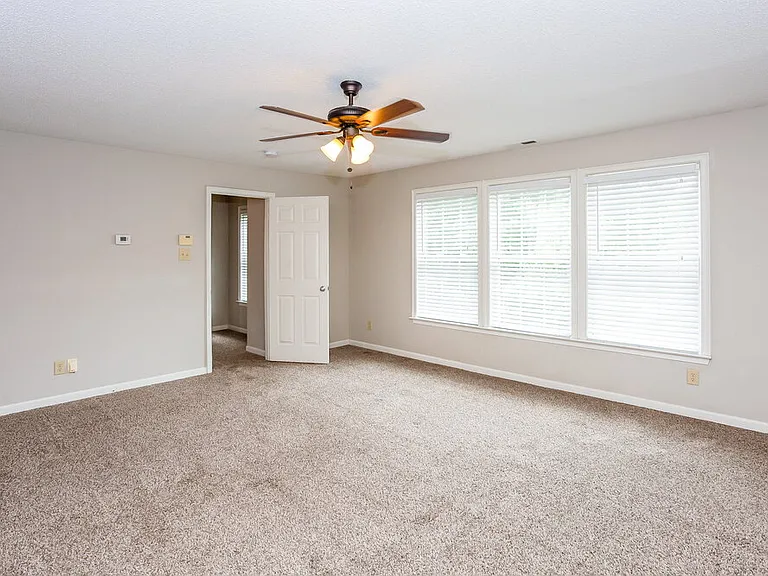 719 Capstone Ave — Photo 8