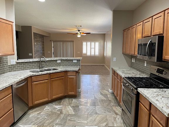 3rd image of 21721 N 81st Dr