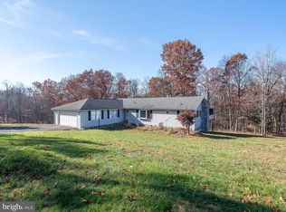 4751 Pious Ridge Rd, Berkeley Springs, WV 25411