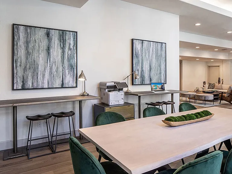 Caprielle Apartments — Photo 10