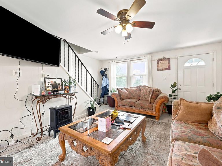 Listing photo 5