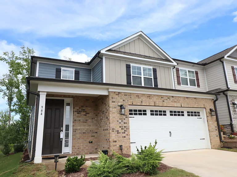 944 Baldwin Ridge Rd — Photo 1