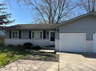 3224 Laurel Rd, Brunswick, OH 44212