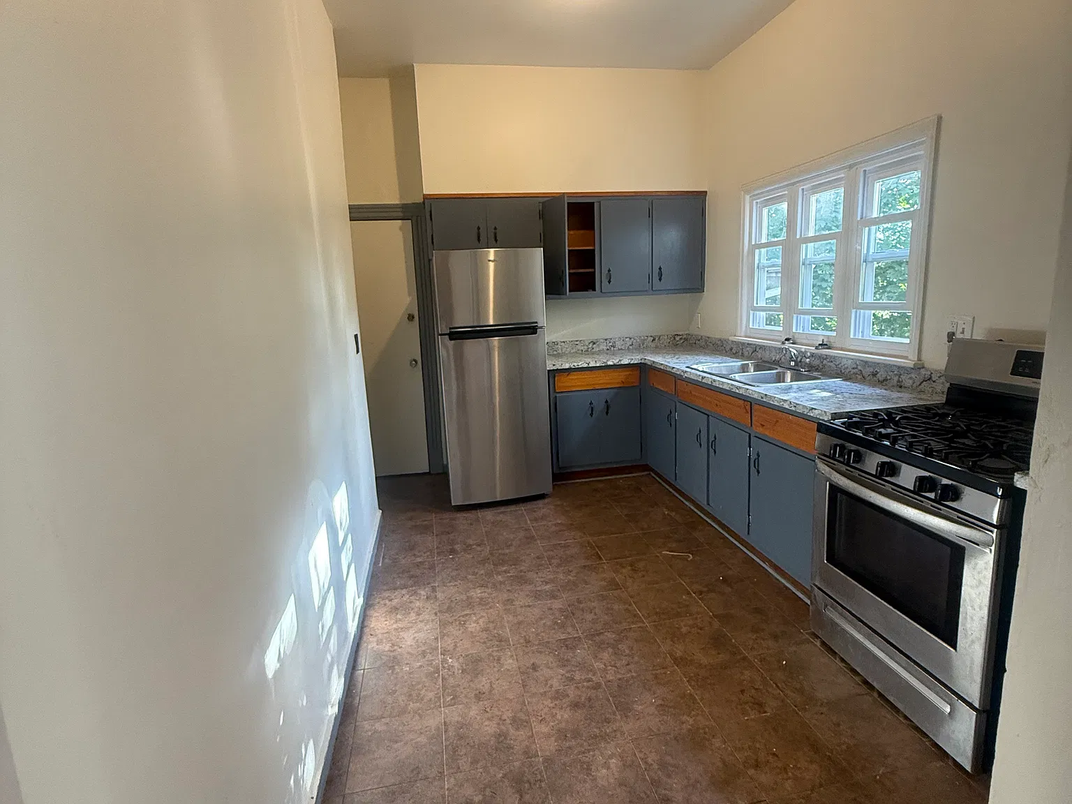 118 Winter Ave — Photo 3