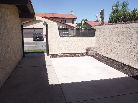 3rd image of 43738 Mona St