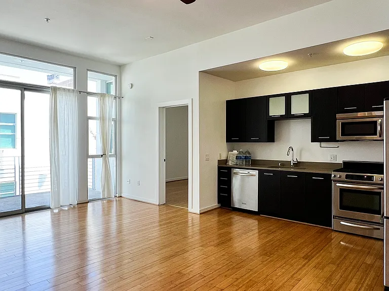 238 S Arroyo Pkwy — Photo 14