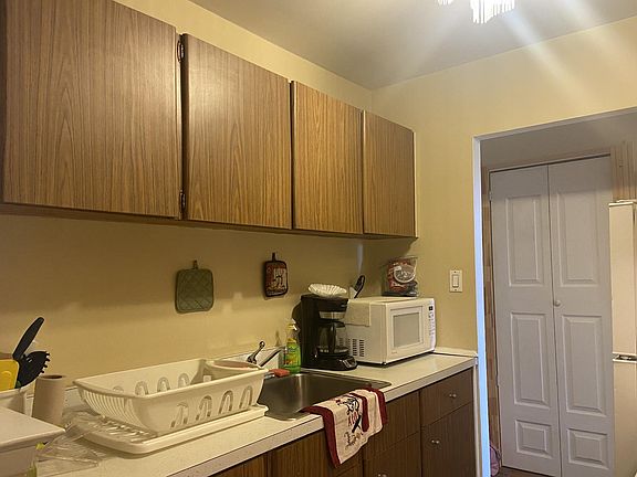 4th image of 39-12 Corporal Stone St APT 3
