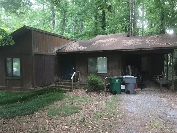 7301 Dorn Cres, Charlotte, NC 28212