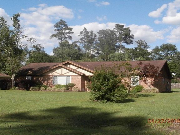 2nd image of 8112 Chaucer Dr