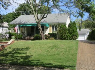 412 Monmouth Ave, Spring Lake, NJ 07762