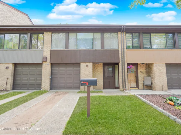 90 Dogwood Ln, Staten Island, NY 10305