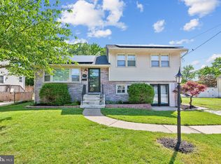 417 Lake St, Mount Ephraim, NJ 08059