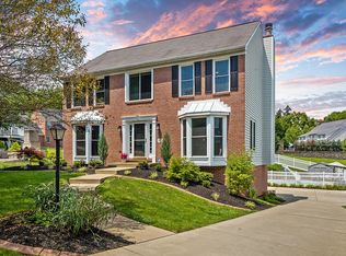 103 Camelot Cir, Coraopolis, PA 15108