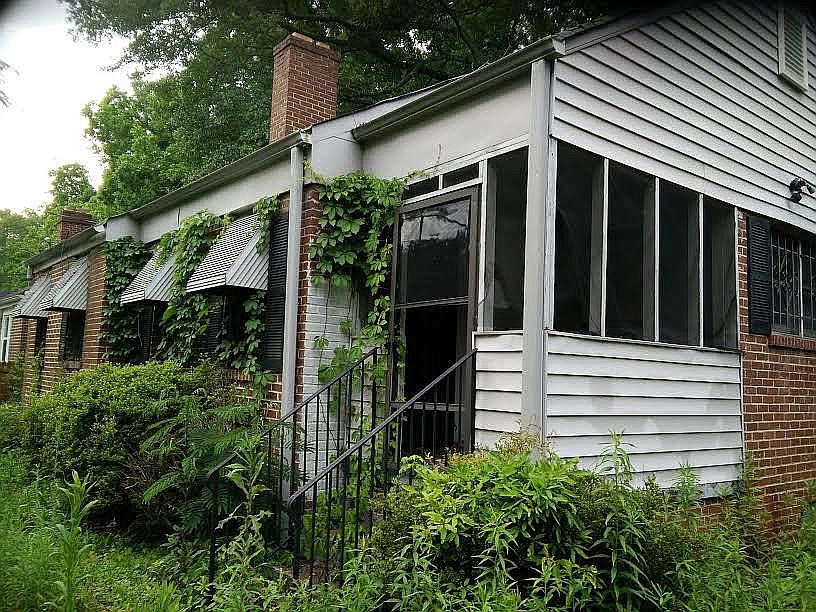 2nd image of 193 Whitaker Cir NW