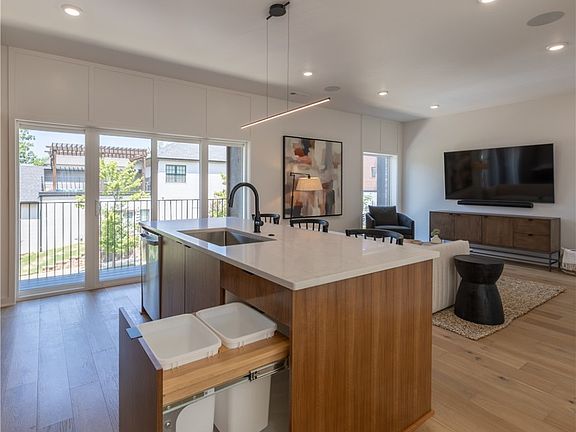 412 SE G St, Bentonville, AR 72712 | Zillow