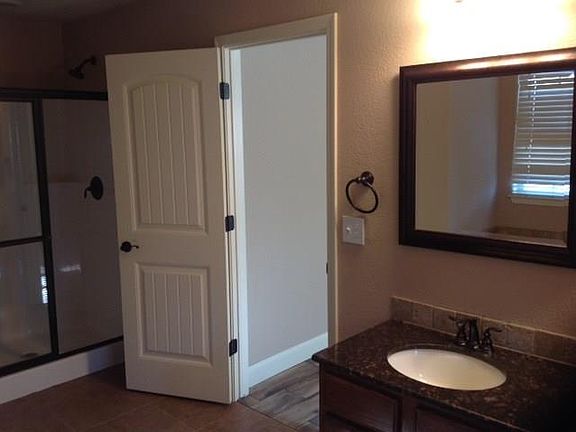 5th image of 49 Littrell Dr