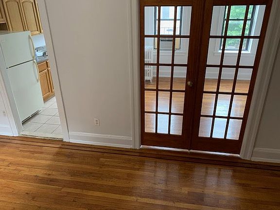 2nd image of 4555 40th St APT 2R