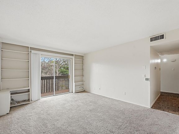 4th image of 4845 Cedar Springs Rd APT 267