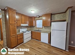 32 Bramblewood Rd, Clark Mills, NY 13321