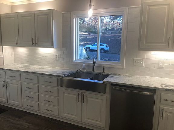 Farm sink & new appliances 