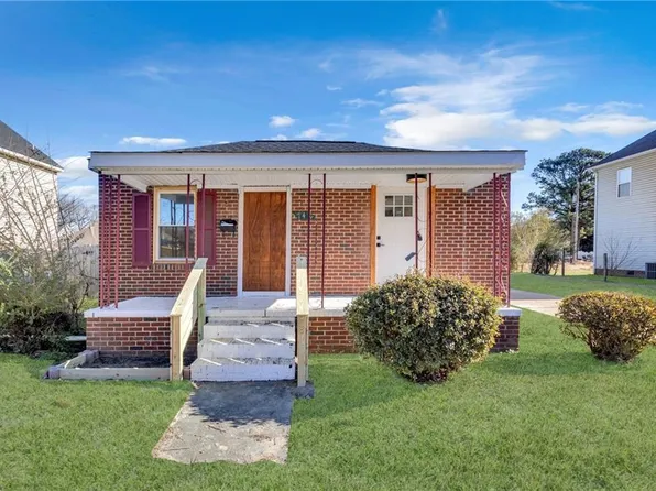 742 Dill Rd, Suffolk, VA 23434