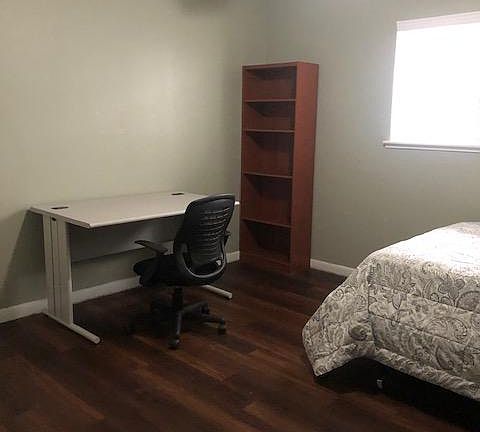 5th image of 2812 Nueces St #72837c524