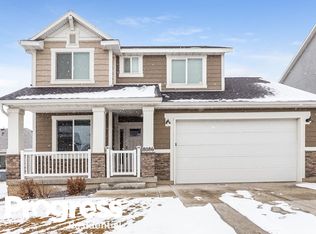 8086 N Quarter Mile Dr, Eagle Mountain, UT 84005
