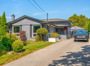 9 Fitzroy Ln, Saint Catharines, ON L2M 6N6