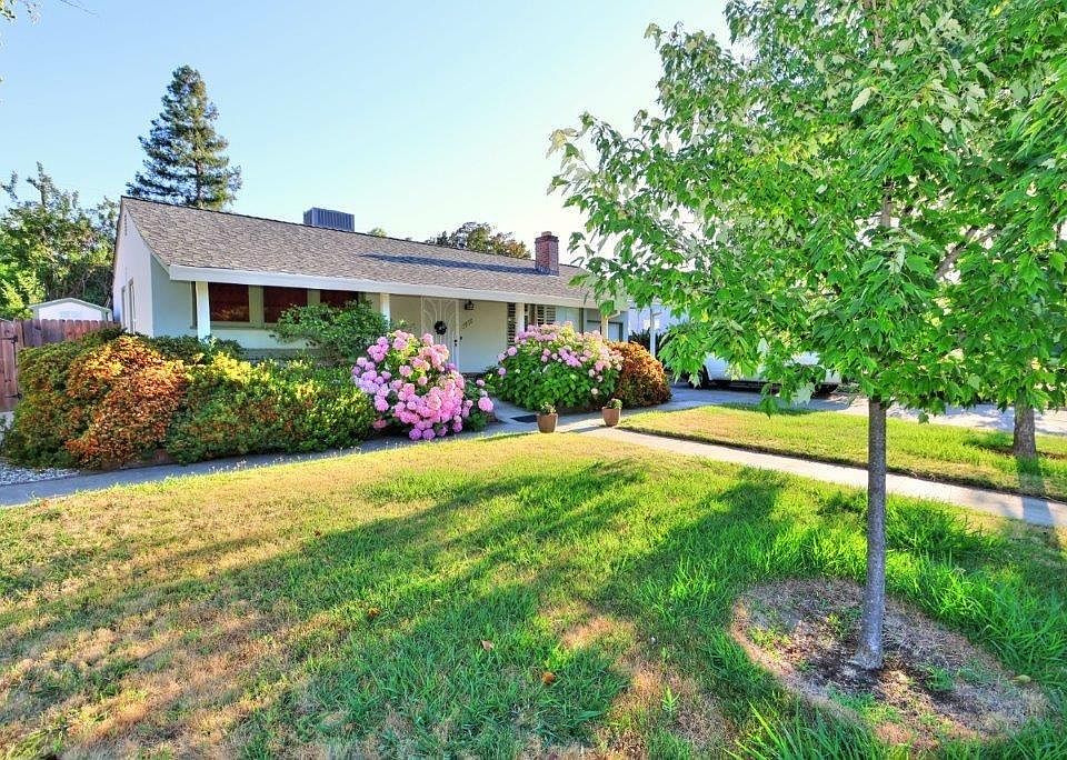 1st image of 3932 Lusk Dr