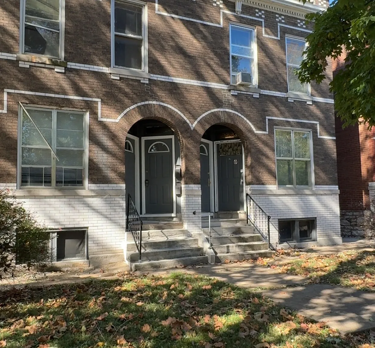 5207-5209 Alaska Ave — Photo 1