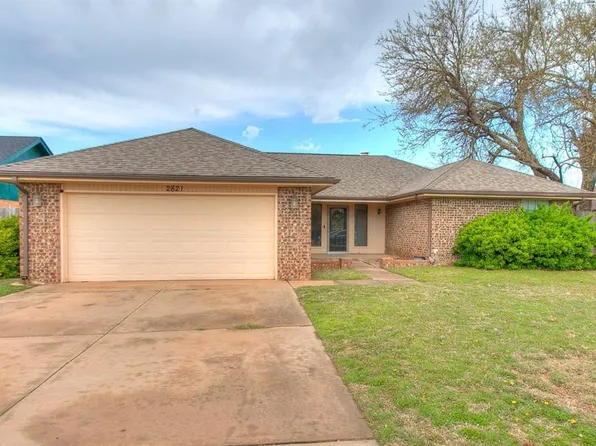 2821 Countrywood Ln, Edmond, OK 73012