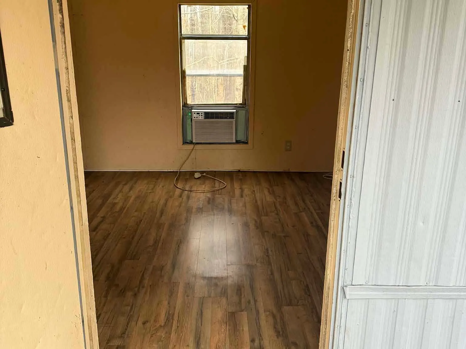 1380 Mapleash Avenue - 2 — Photo 3