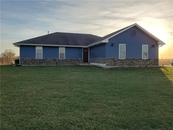 510 SE Dodgers Dr, Kingston, MO 64650