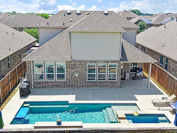 5th image of 3809 Cicada Ln