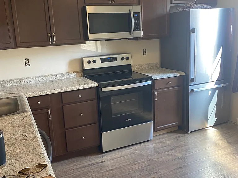 1046 Agate Dr #1 — Photo 4