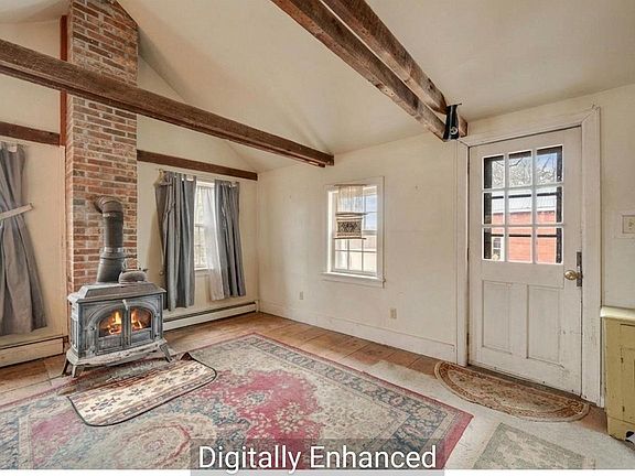 3rd image of 176 Monkton Ridge