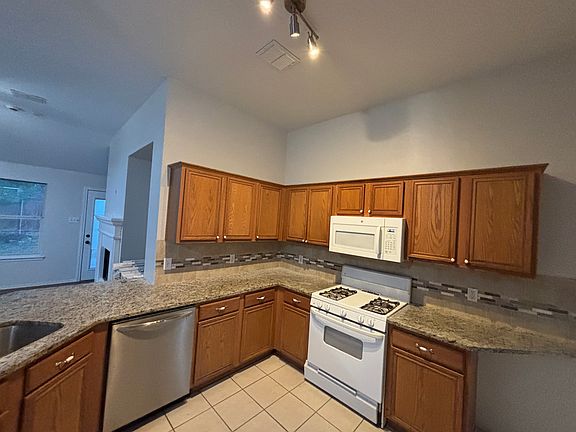 5th image of 9060 Heartwood Dr
