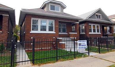 1st image of 1622 N Laramie Ave