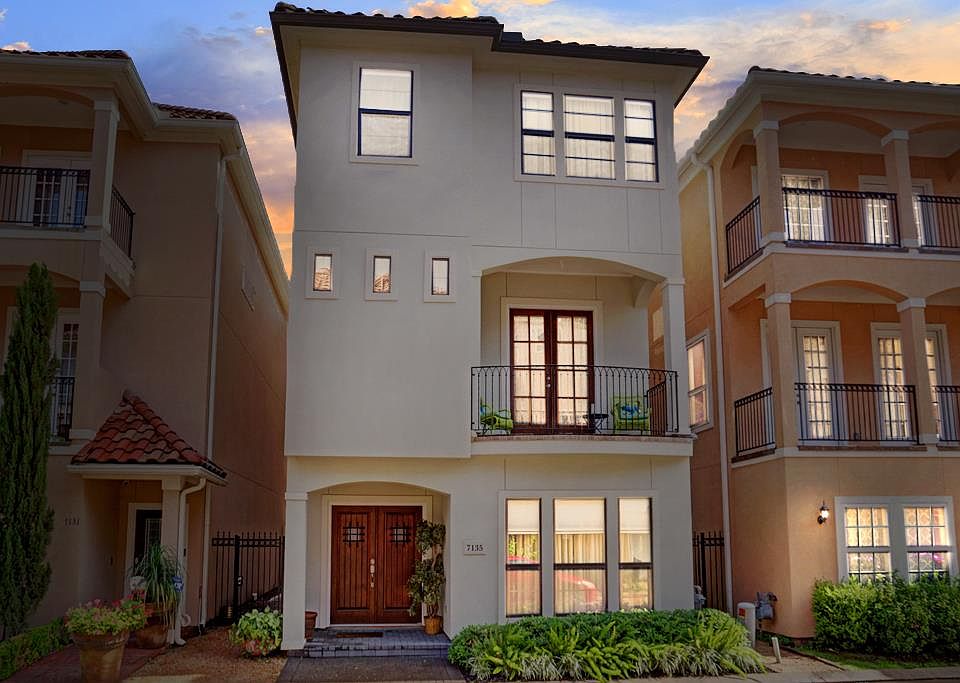 1st image of 7135 Laguna Villas