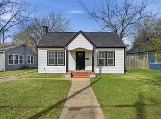 904 N Woods St, Sherman, TX 75092