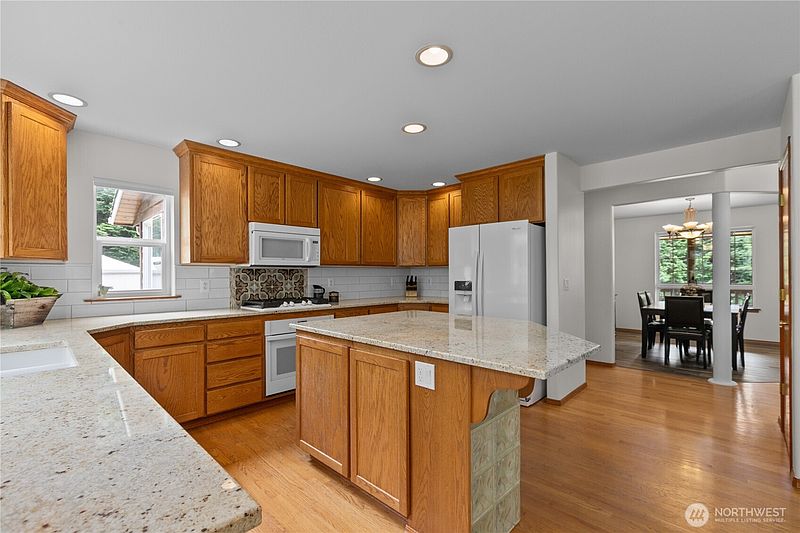 5th image of 7301 199th Street SE