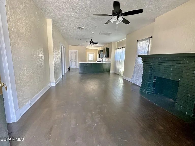 3312 Montana Ave — Photo 4