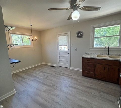 5th image of 9721 Drexel Ln