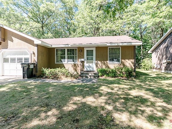 2nd image of 2314 Lincoln Park Dr