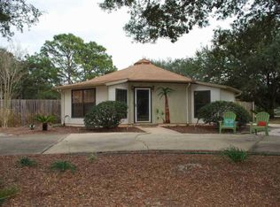 2014 Avenida De Sol, Navarre, FL 32566