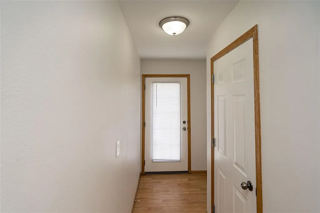 2 bed, 1056 sqft, $1,475 — Photo 3