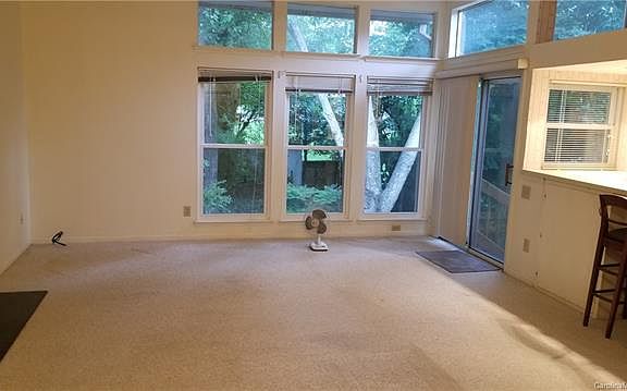 3rd image of 9821 Bella Marche Dr