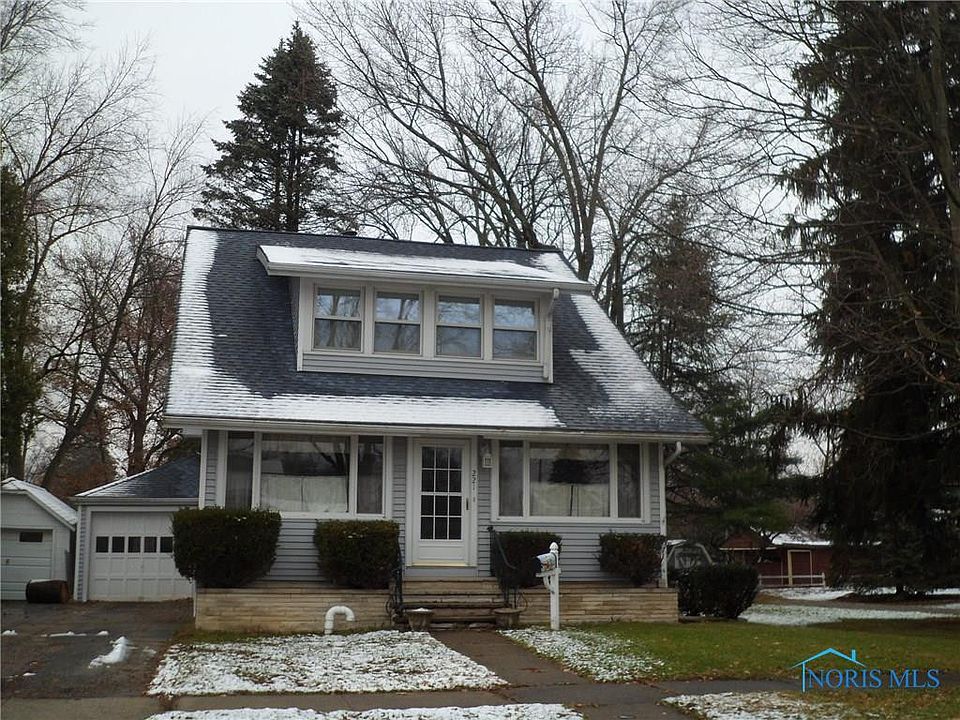 1st image of 221 Snyder St